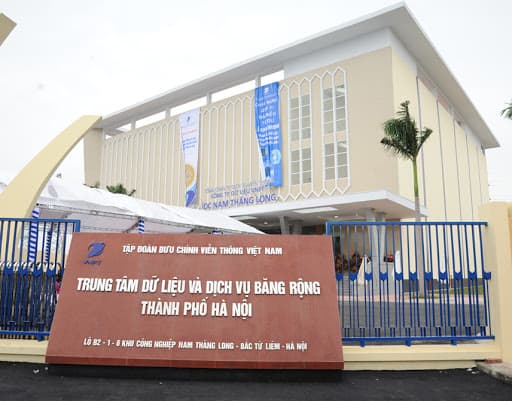 IDC Nam Thăng Long data center building
